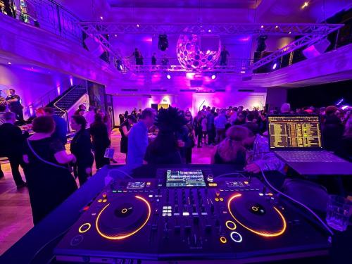 set DJ - Paris